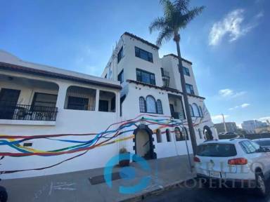 Main picture of Casa Blanca