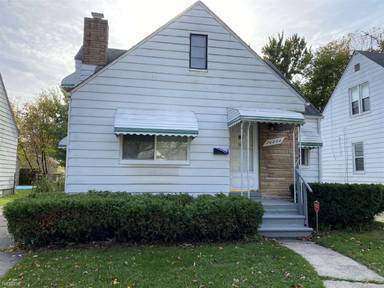 Main picture of 20308 Kenosha St