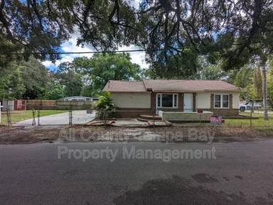 Main picture of 208 W Kirby St