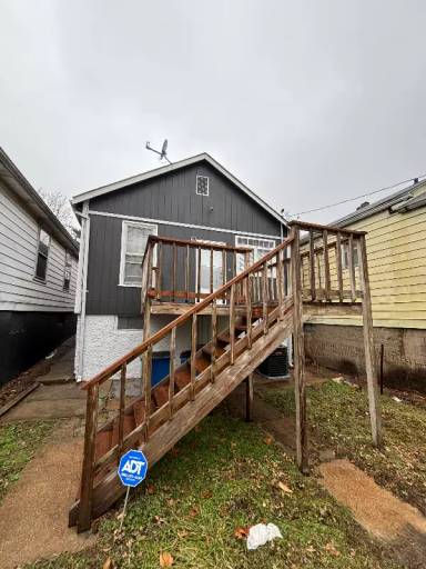Main picture of 5314 Hamilton Ave
