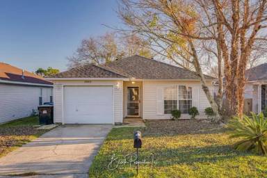 Main picture of 2005 Marquesas Ln