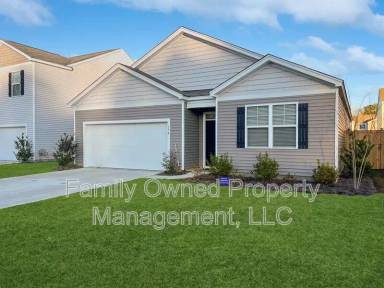 Main picture of 154 Cloverleaf St