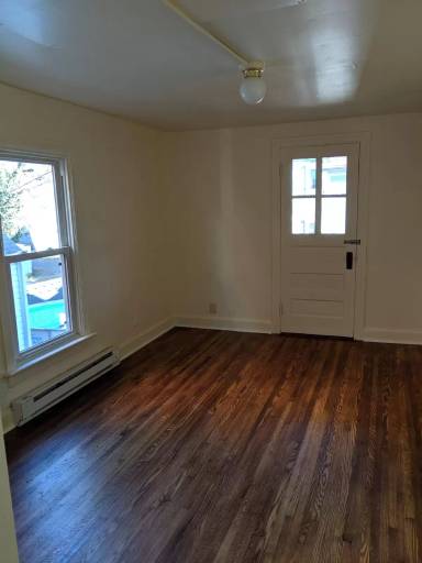 Main picture of 200 N Mulberry St