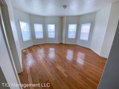 Main picture of 194 Blue Hill Ave