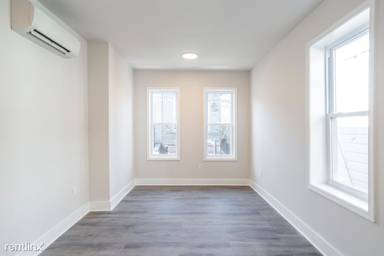 Main picture of 2407 W Harold St