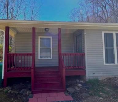 Main picture of 22 Half Moon Dr