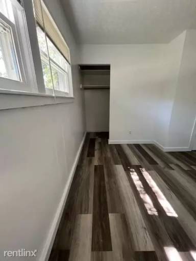 Main picture of 31952 Charlevoix Ct