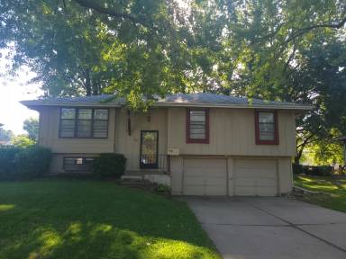 Main picture of 306 SW 24th St