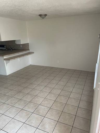 Main picture of 500 E Craven Ave