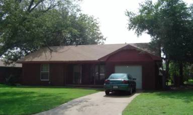 Main picture of 1728 Meyers Pl