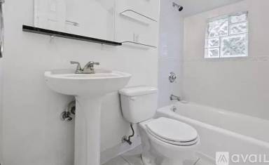 Main picture of 2344 Wolford St