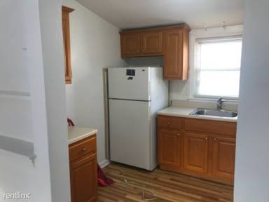 Main picture of 2 48 Ave
