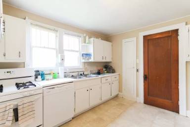 Main picture of 108 N McKinley Ave