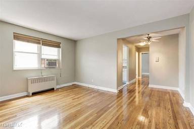 Main picture of 165 Vroom St