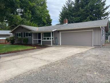 Main picture of 2923 Maranta St