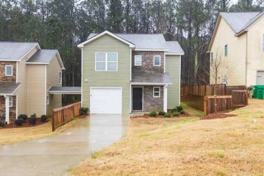 Main picture of Carlton Pointe Estates