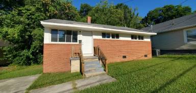 Main picture of 1530 McCormick St
