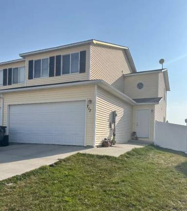 Main picture of 717 Rampart Dr