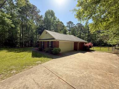 Main picture of 1683 Goat Rock Rd