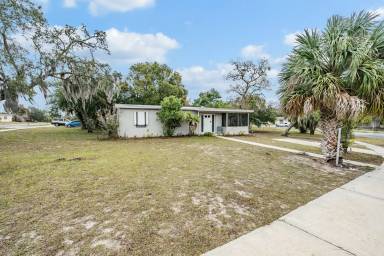 Main picture of 6985 Merrick Ln