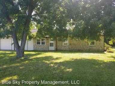 Main picture of 529 N Foster Ave