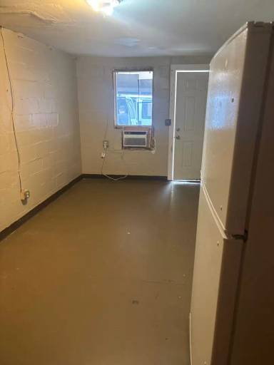 Main picture of 222 W Ferry St