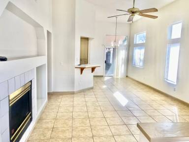 Main picture of 4657 W Berkeley Ave