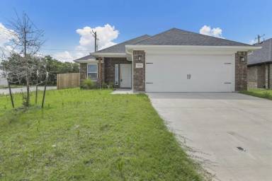 Main picture of 1601 Aleia Cv