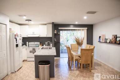 Main picture of 609 SE 6th Ter