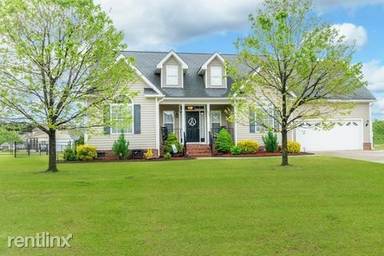 Main picture of 637 Savin Ct