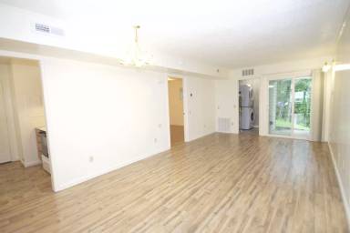 Main picture of 11 Shanna Dr