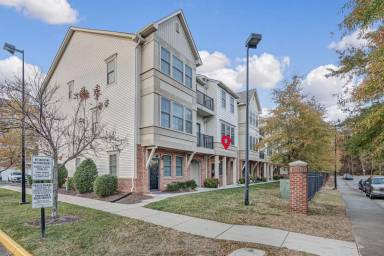 Main picture of 104 Zenith Loop