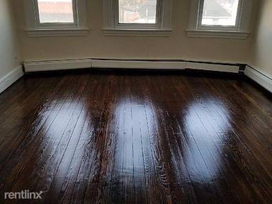 Main picture of 260 S Orange Ave