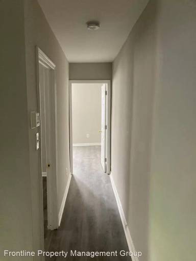 Main picture of 1316 E 9th St