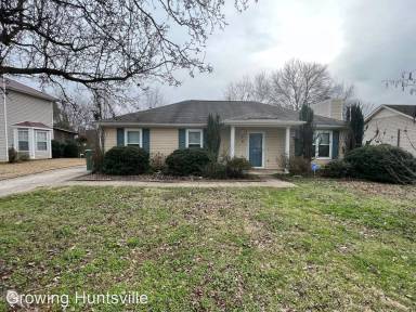 Main picture of 2533 Pioneer Rd SW