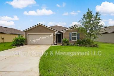 Main picture of 70 Cody St