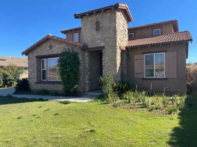 Main picture of 205 Caldera St