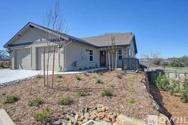 Main picture of 2750 Commons Pl