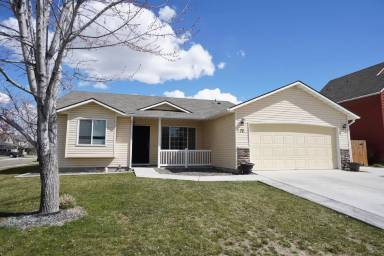 Main picture of 72 N Jefferson Pl