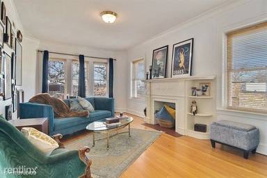 Main picture of 4519 N Harding Ave