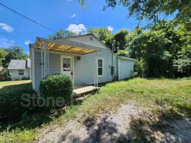 Main picture of 1265 E High St