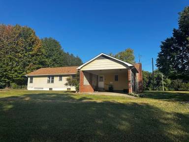 Main picture of 7699 W Andrew Johnson Hwy
