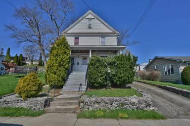 Main picture of 1025 Ridge Ave