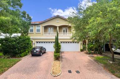 Main picture of 3507 W Barcelona St