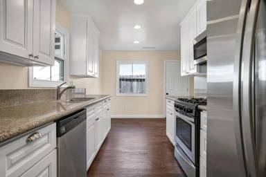 Main picture of 13041 Morene St