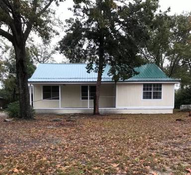 Main picture of 639 E Walnut St