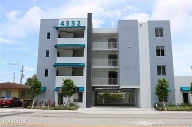 Main picture of 4332 W Flagler St