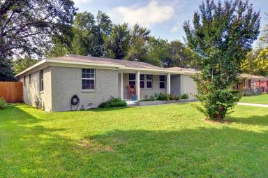 Main picture of 5421 Fursman Ave