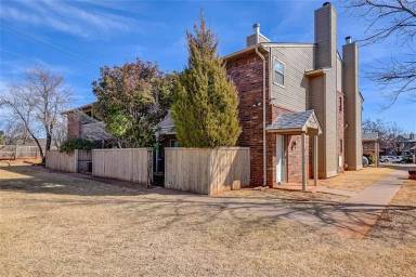 Main picture of 11405 Springhollow Rd