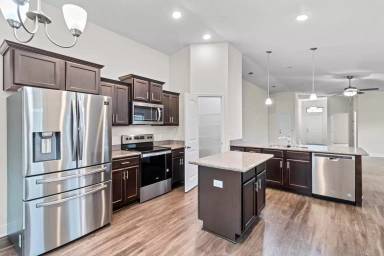 Main picture of 6090 Redberry Dr